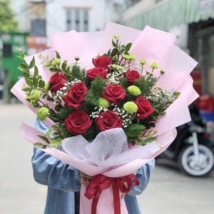 Bó hoa hồng đỏ xinh