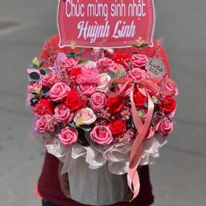 Giỏ hoa sáp thơm love 8